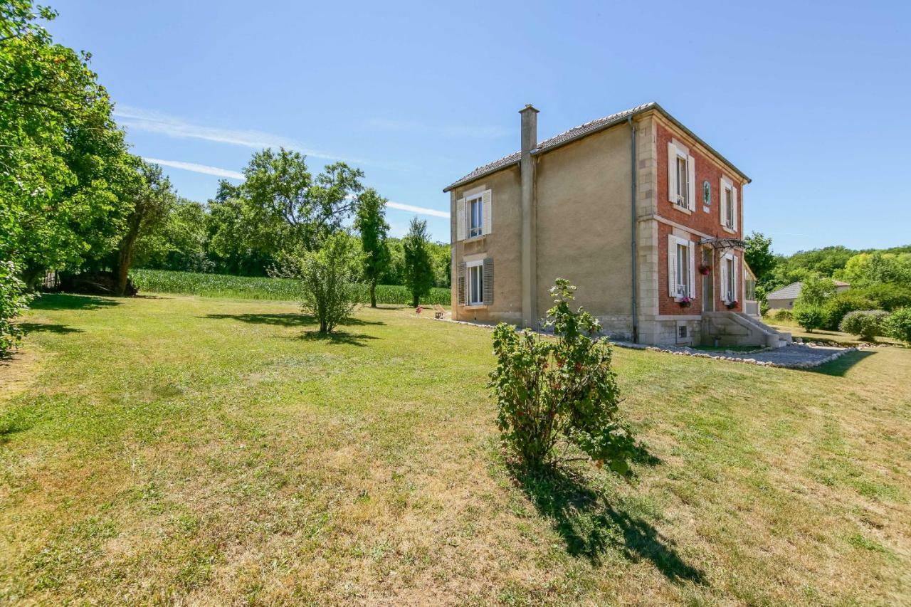Maison Qui s'y frotte s'y pique Robert-Espagne Exterior foto